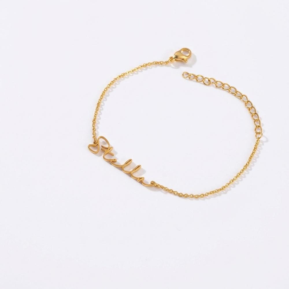 VEYENA Personalized Script Name Chain Bracelet - Gold