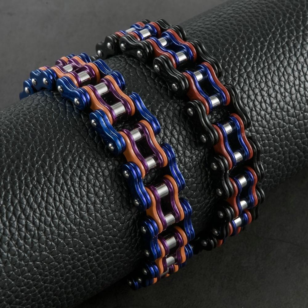 VEYENA Classic Biker Chain Bracelet - Image 3