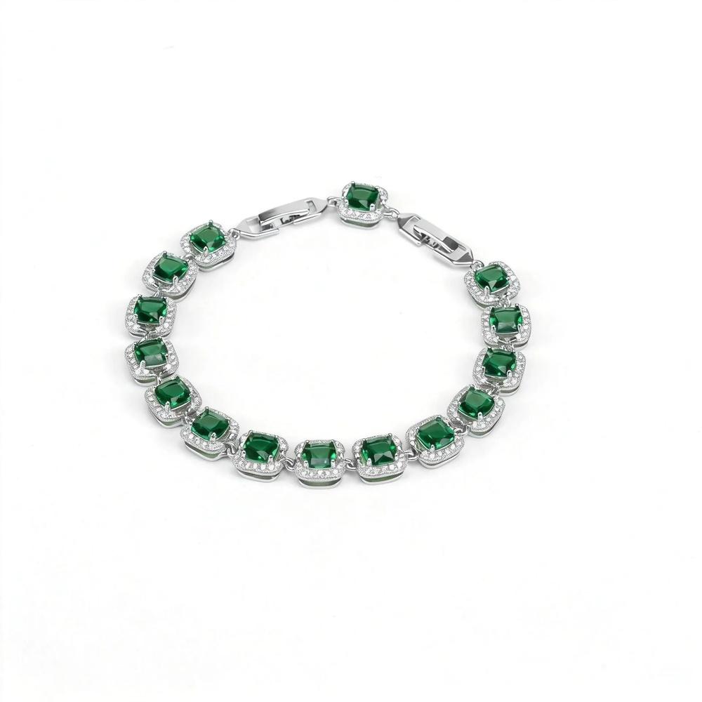VEYENA Cushion Stone Link Bracelet - Green