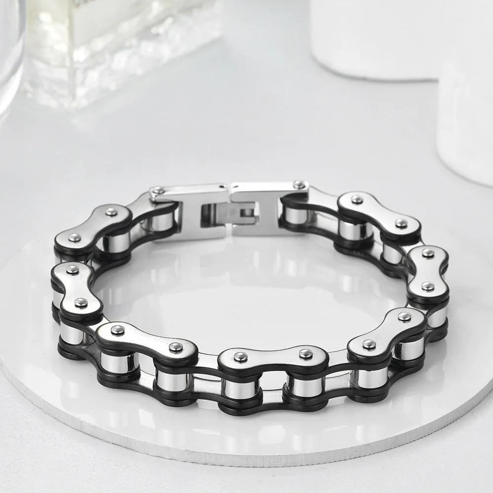 VEYENA Minimal Biker Chain Bracelet - Image 4