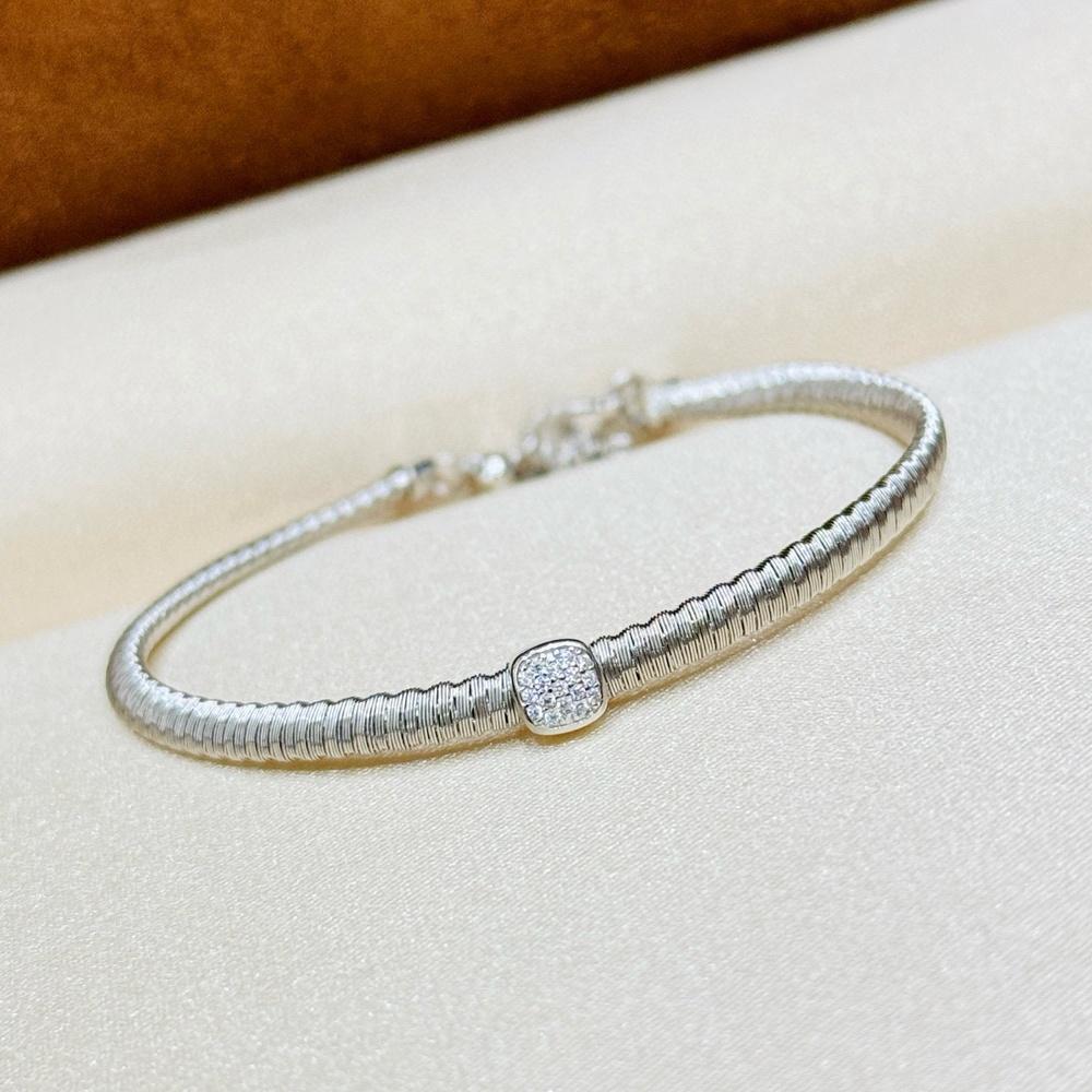 VEYENA Pave Square Bracelet - Image 3