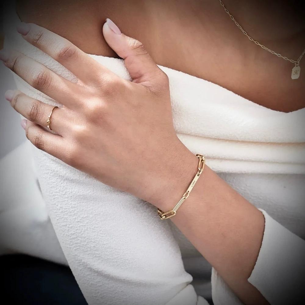 VEYENA Personalized Minimal Link Name Bracelet - Image 4