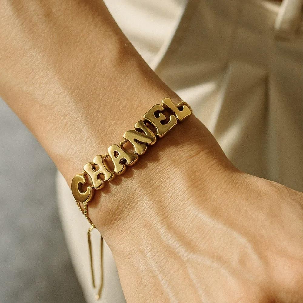 VEYENA Custom Letter Slider Bracelet in Gold or Silver - Details