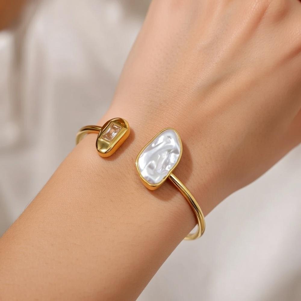 VEYENA Irregular Pearl Open Bangle - Image 2