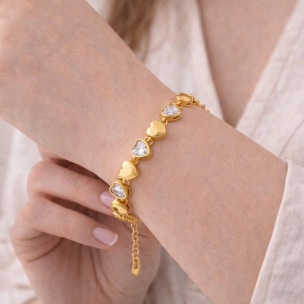VEYENA Heart Bezel Zircon Bracelet - Image 2