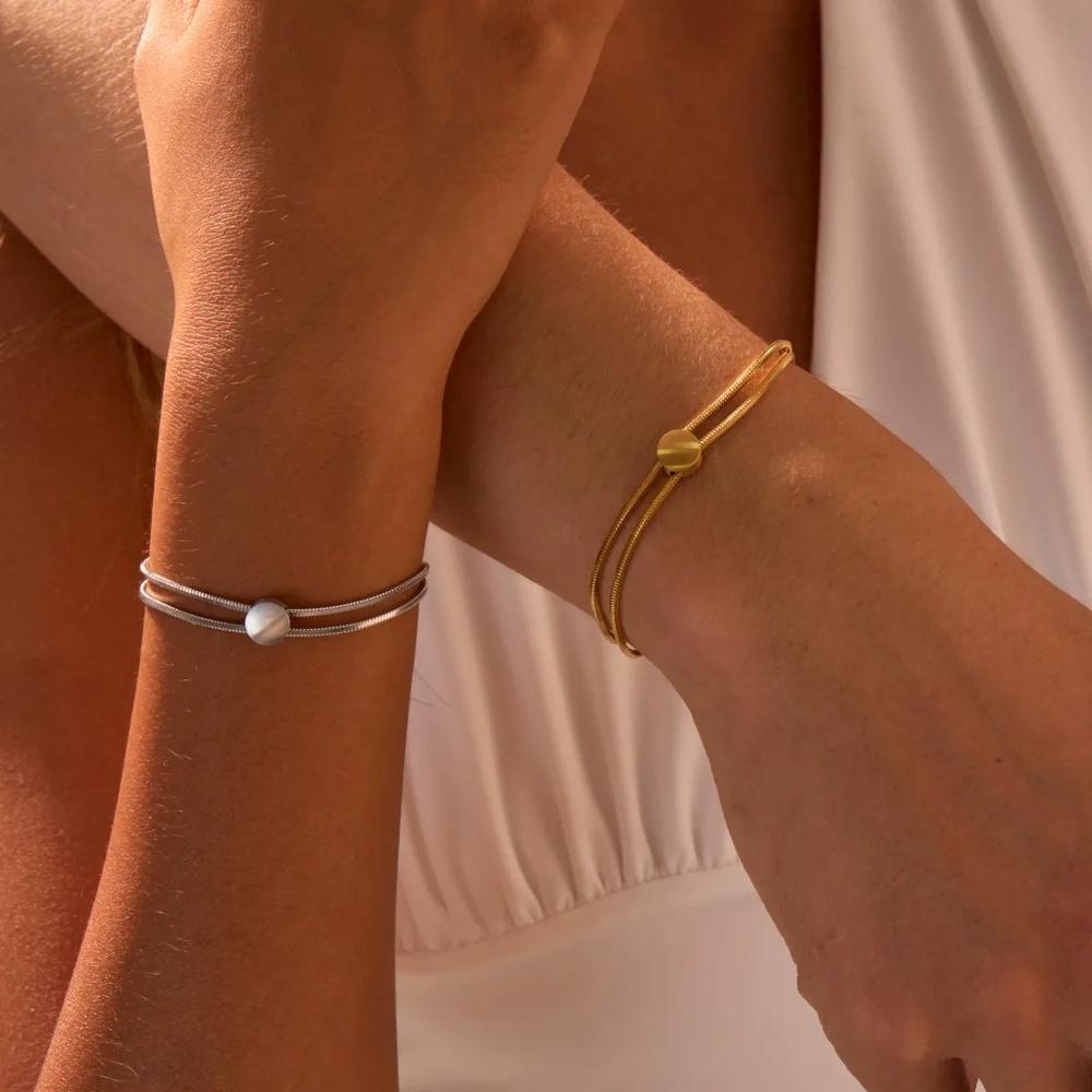 VEYENA Snake Chain Bead Bracelet - Details