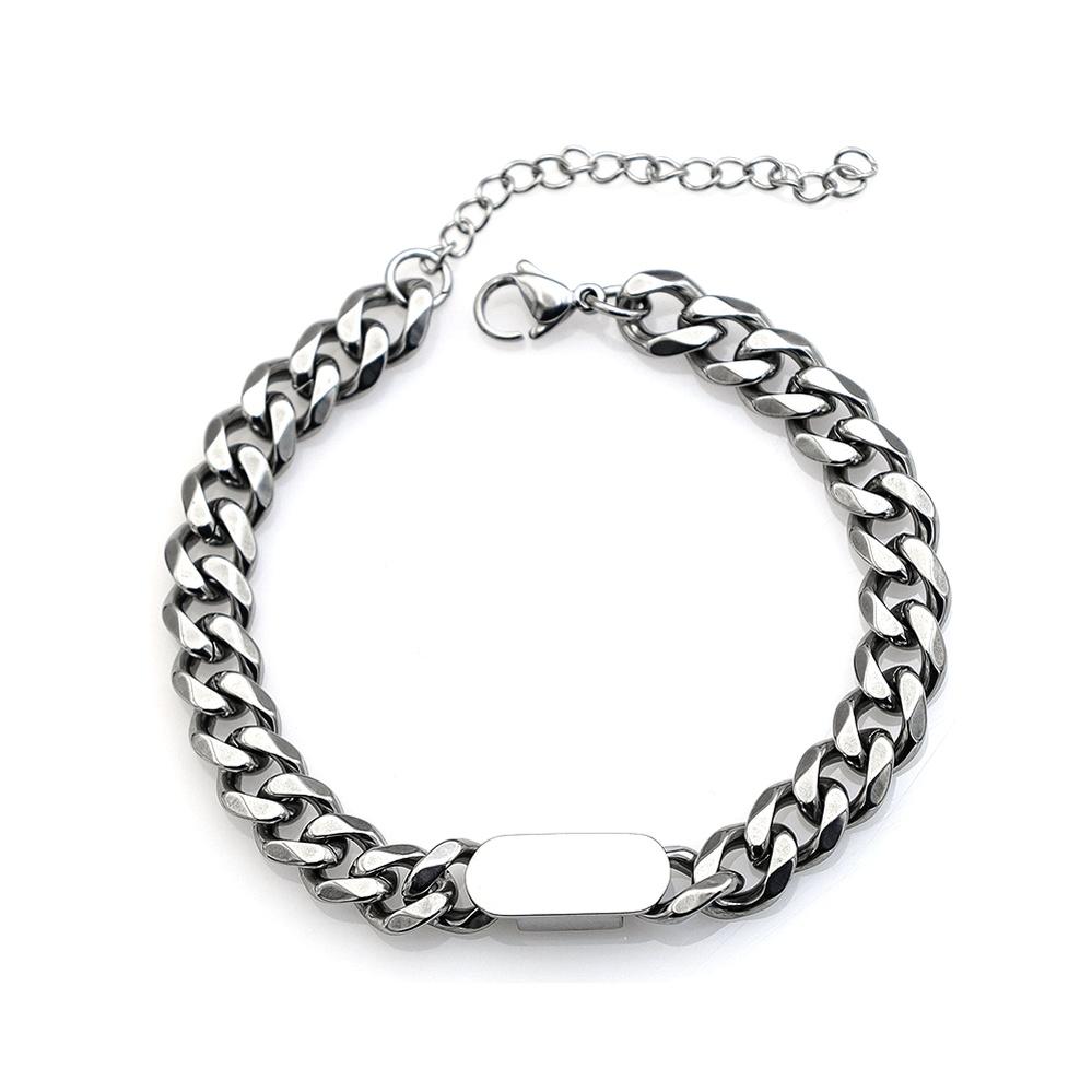 VEYENA Oval Shell Cuban Bracelet - Silver, Clear