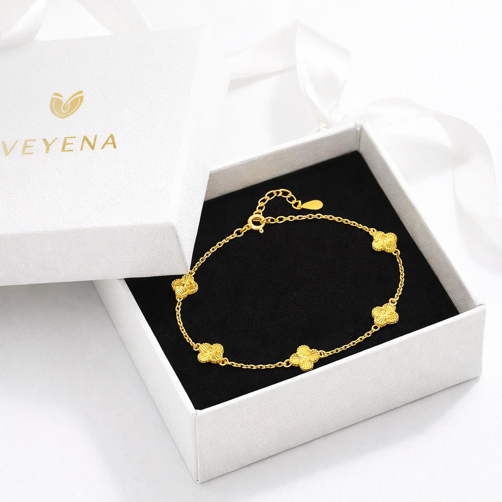 VEYENA Lucky Clover Chain Bracelet - Image 6