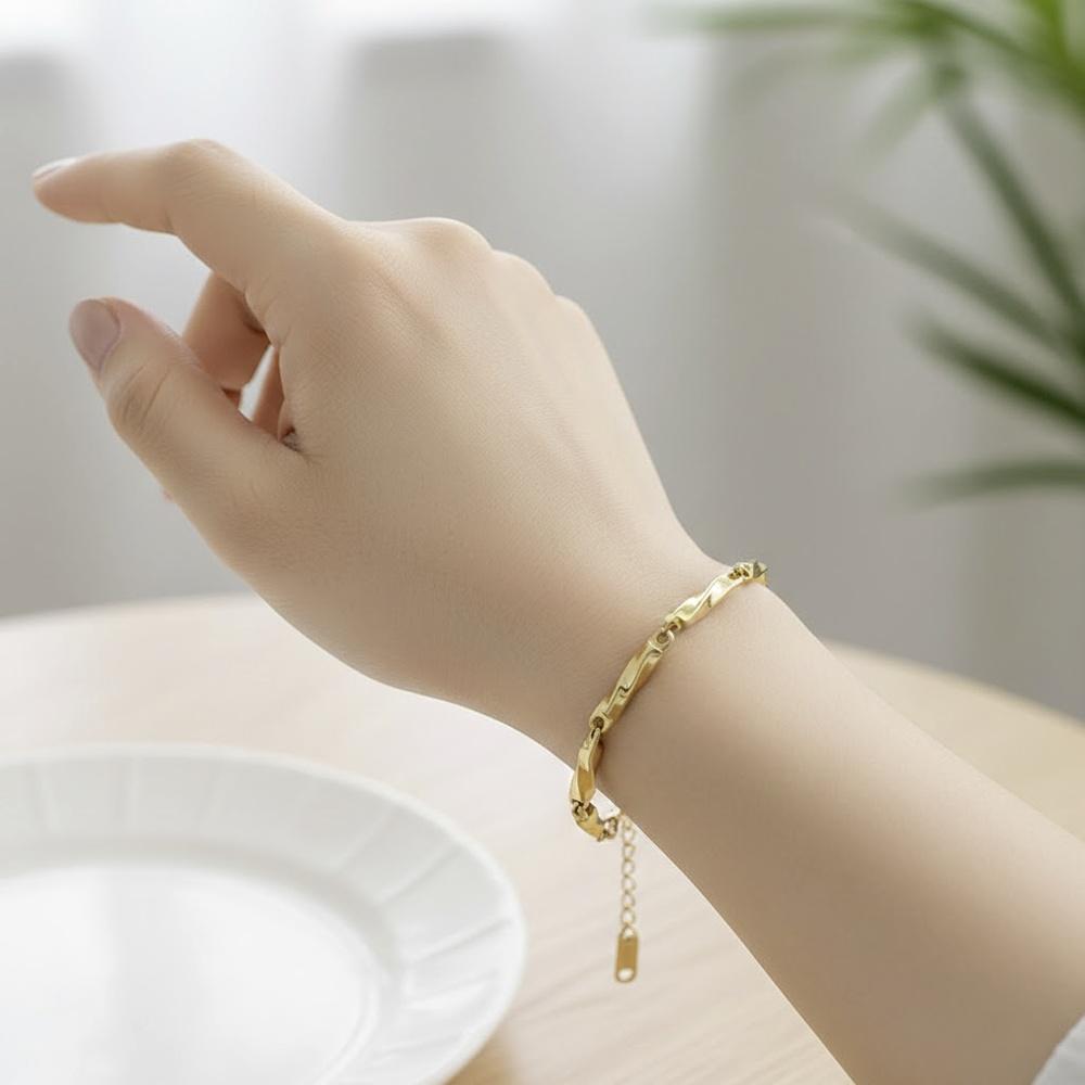 VEYENA Mobius Twist Titanium Steel Bracelet - Image 2