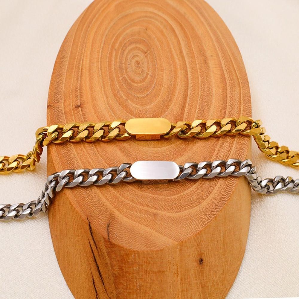 VEYENA Oval Shell Cuban Bracelet - Image 3